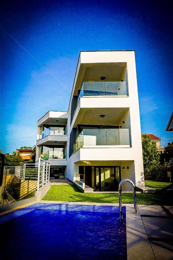 Villa Mirno More Apartments มาลินสกา ภายนอก รูปภาพ