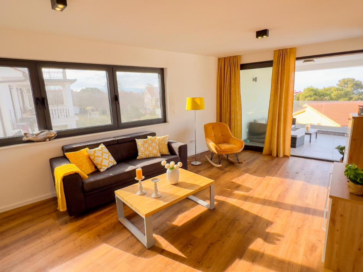 Villa Mirno More Apartments มาลินสกา ภายนอก รูปภาพ