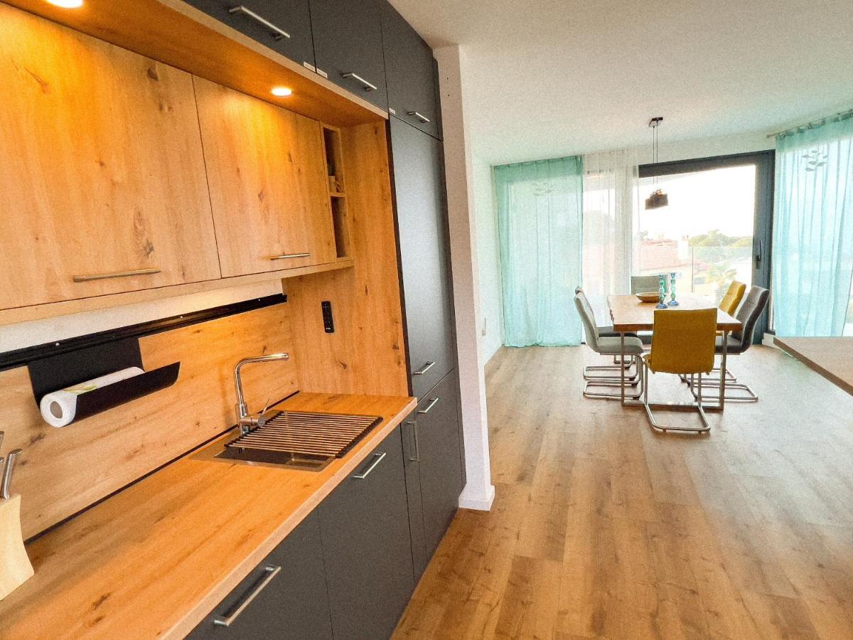 Villa Mirno More Apartments มาลินสกา ภายนอก รูปภาพ